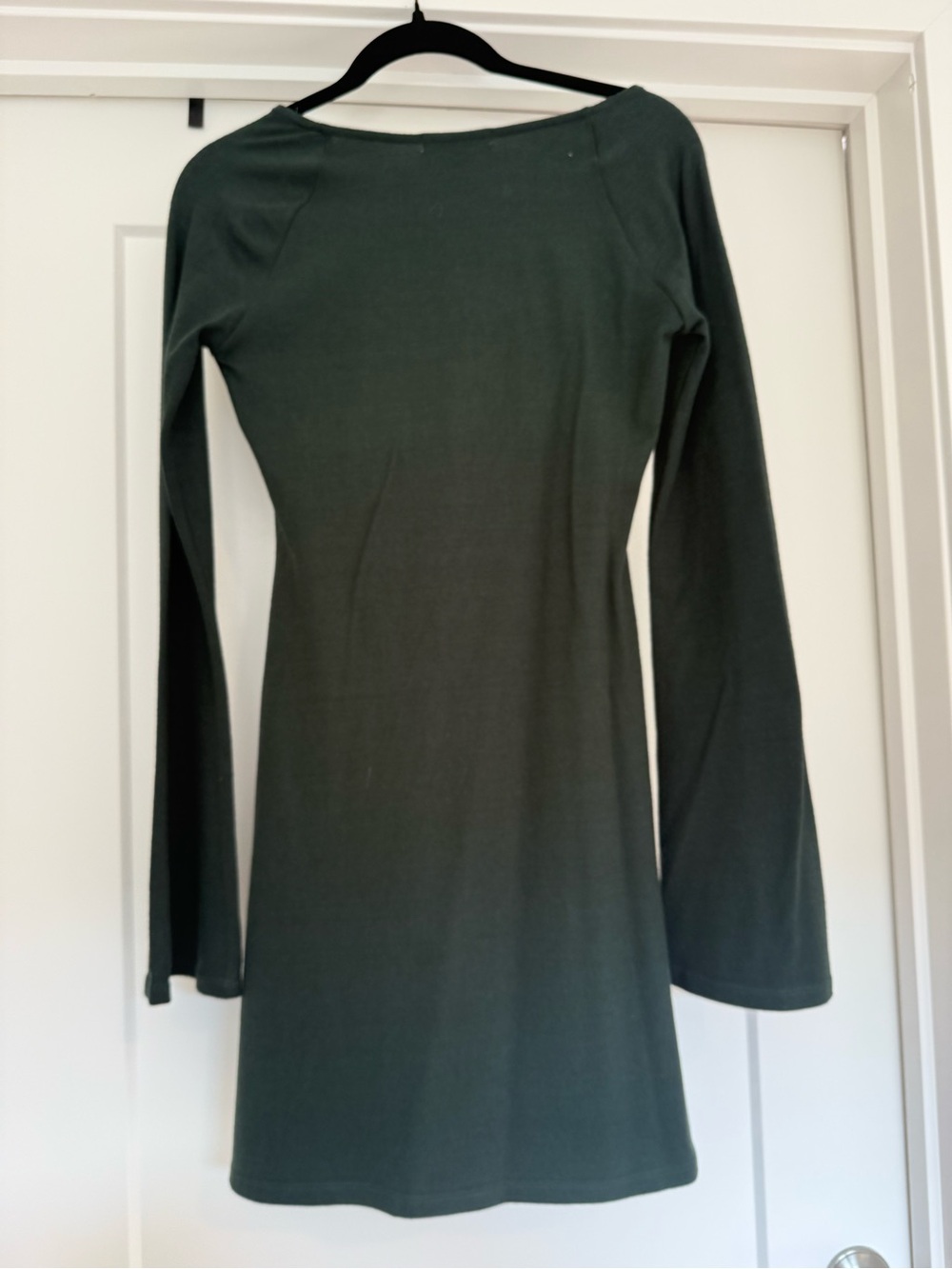 Backyard Roses Holiday Dress Size Small - Picture 6 of 6